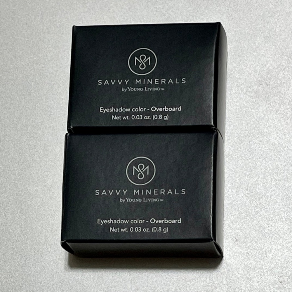 2 Young Living Eyeshadows in Box Overboard Savvy Minerals